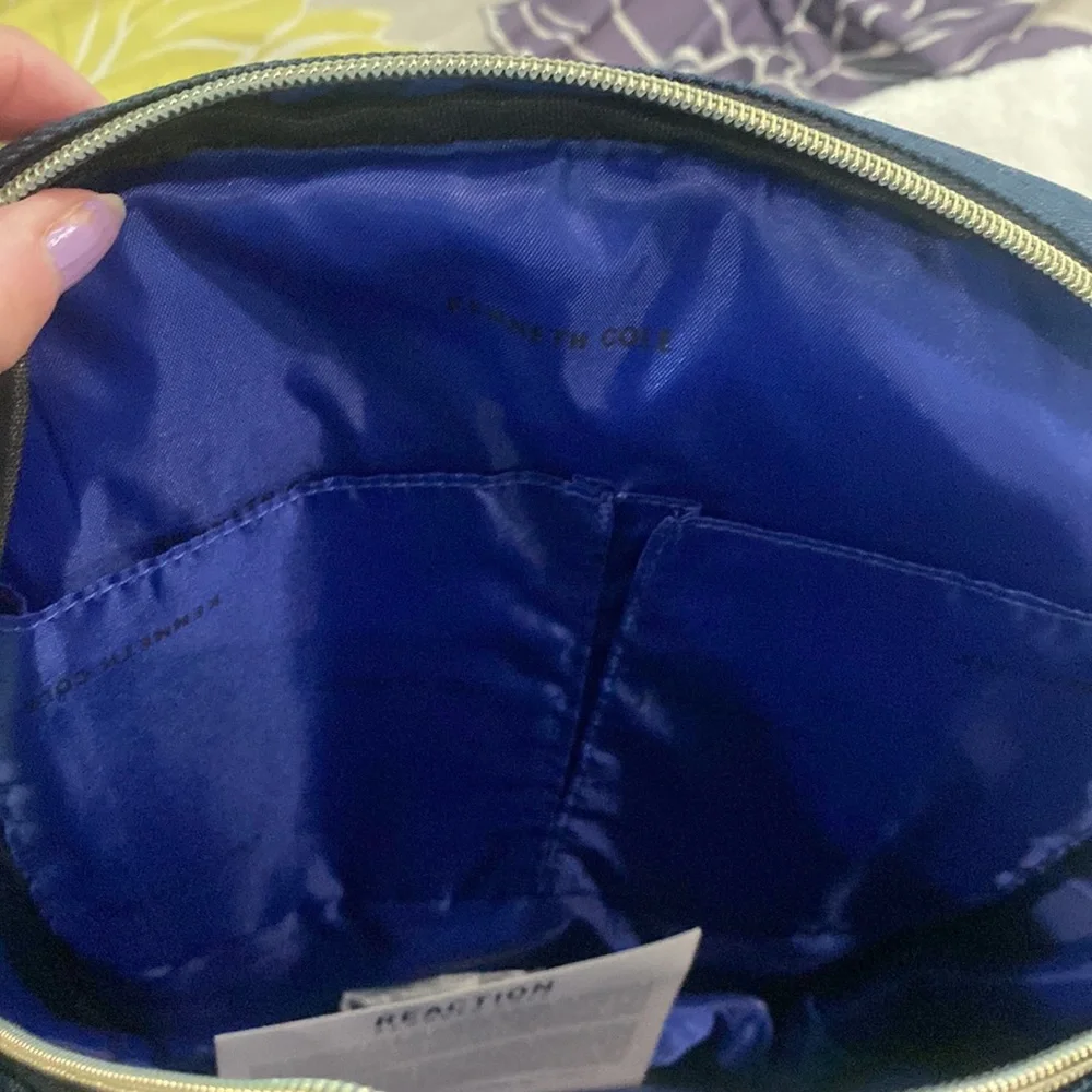 KENNETH COLE REACTION CHEVRON LAPTOP FASHION TRAVEL BAG